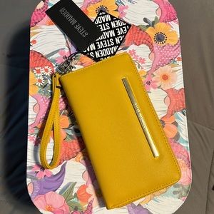 Steve Madden Zipper Wallet Wristlet